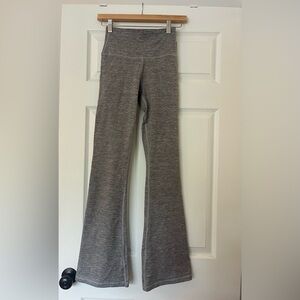 Woman’s Aerie Hugger bootcut pants